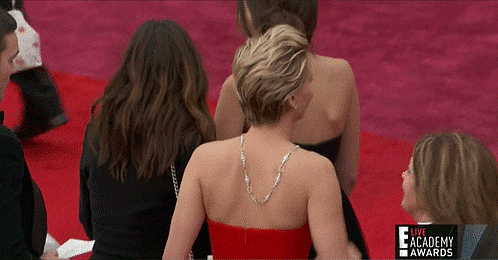 Jennifer-Lawrence-Falling-Oscars-2014
