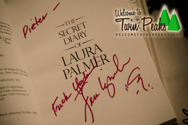 secret-diary-laura-palmer-signed-1