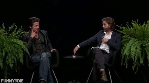 Между двумя папоротниками с Заком Галифианакисом и Брэдом Питтом