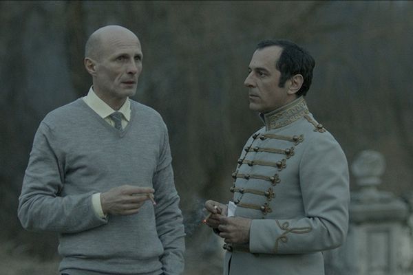 Русское поле экспериментов:  «Под электрическими облаками»