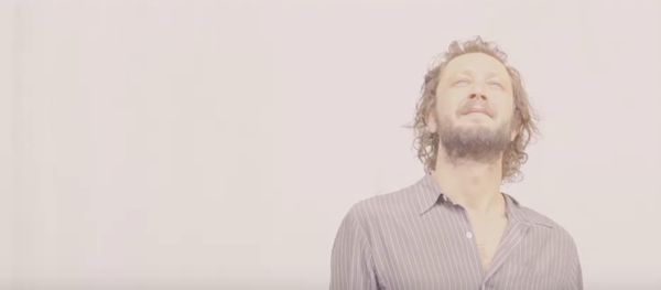 Режиссер сериала «Нарко» снял клип для Interpol