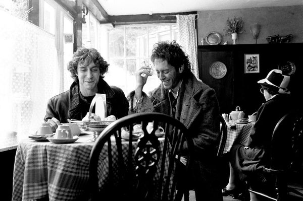 Как научиться пить по-британски и заставить всех себя ненавидеть