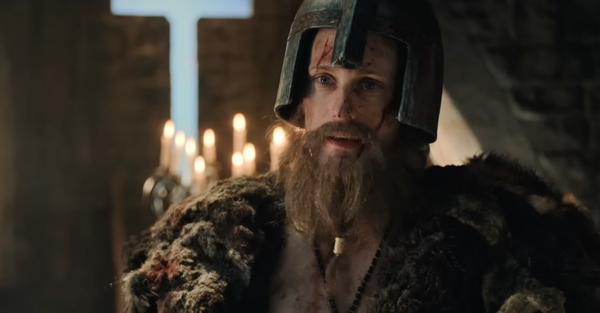 Show Must Go On: Александр Скарсгард в SNL