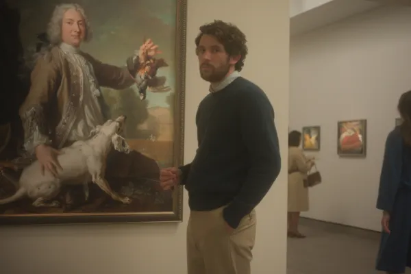 «Вдохновитель»: небритый Джош О’Коннор снова ворует произведения искусства в