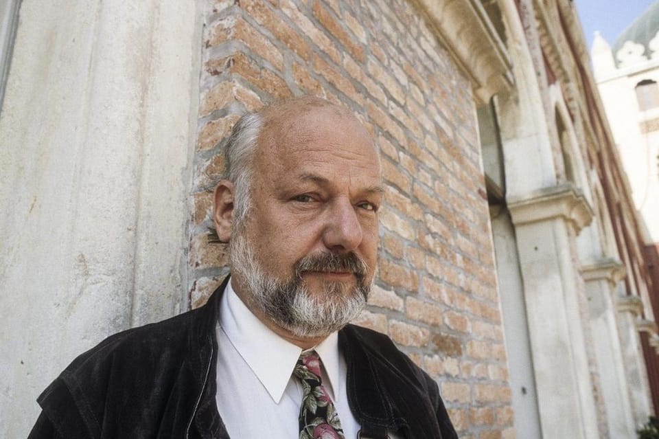 Умер Душан Макавеев
